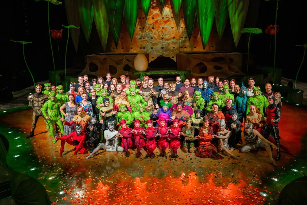Сахна сыртындағы құпиялар және аншлаг жинаған премьера: Cirque du Soleil Алматыдағы OVO гастрольдерін бастады