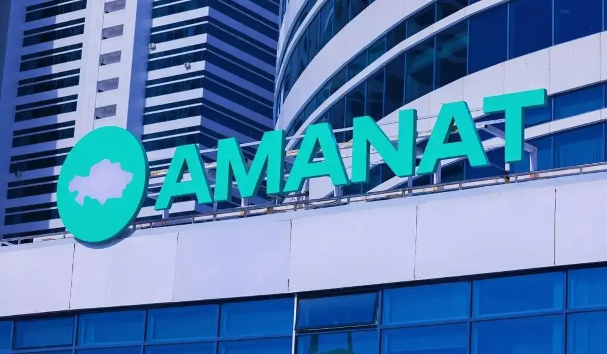 «Мен оны қиянат деп есептемеймін»: Қошанов «AMANAT» партиясының «Әділетпен» бірігуінің себебін ашық айтты