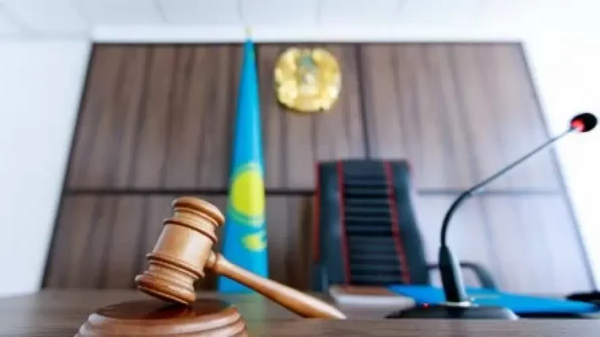 Үш жасар қызын өлімші етіп сабаған ер адам сотталды