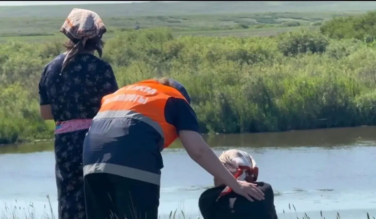 Атасы мен алты жасар немересінің мәйіті табылды