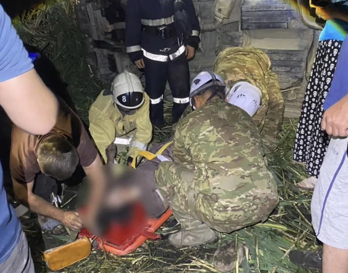 Дачницу зажало под автомобилем в Алматинской области