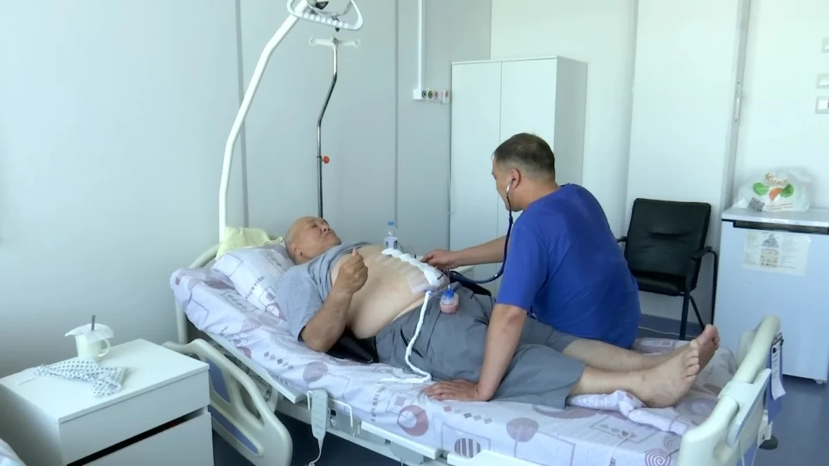Ему можно доверить свою жизнь: павлодарский хирург ежедневно спасает жизни
