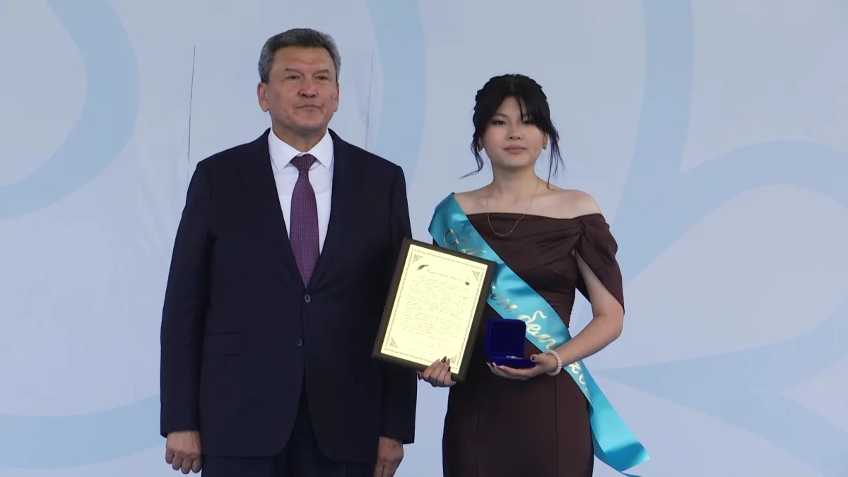 175 выпускников стали обладателями знака «Алтын белгі» в СКО