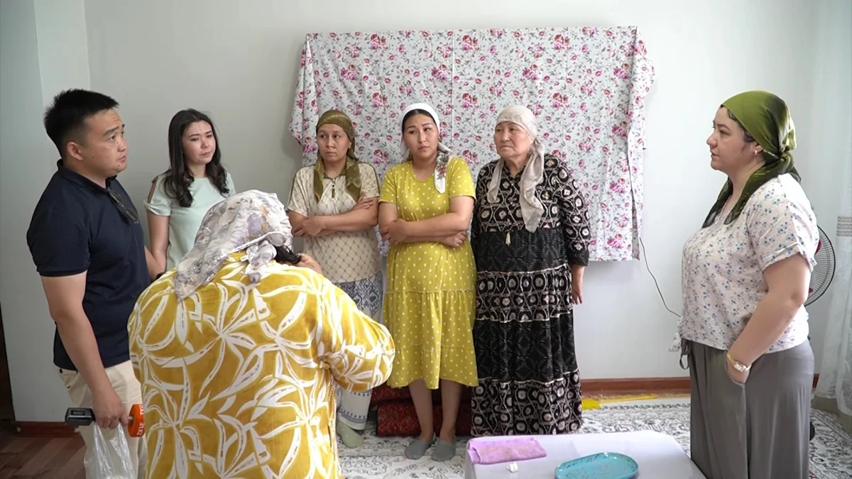 Алматы облысында жаңа туған нәресте баспен құлап, шетінеді