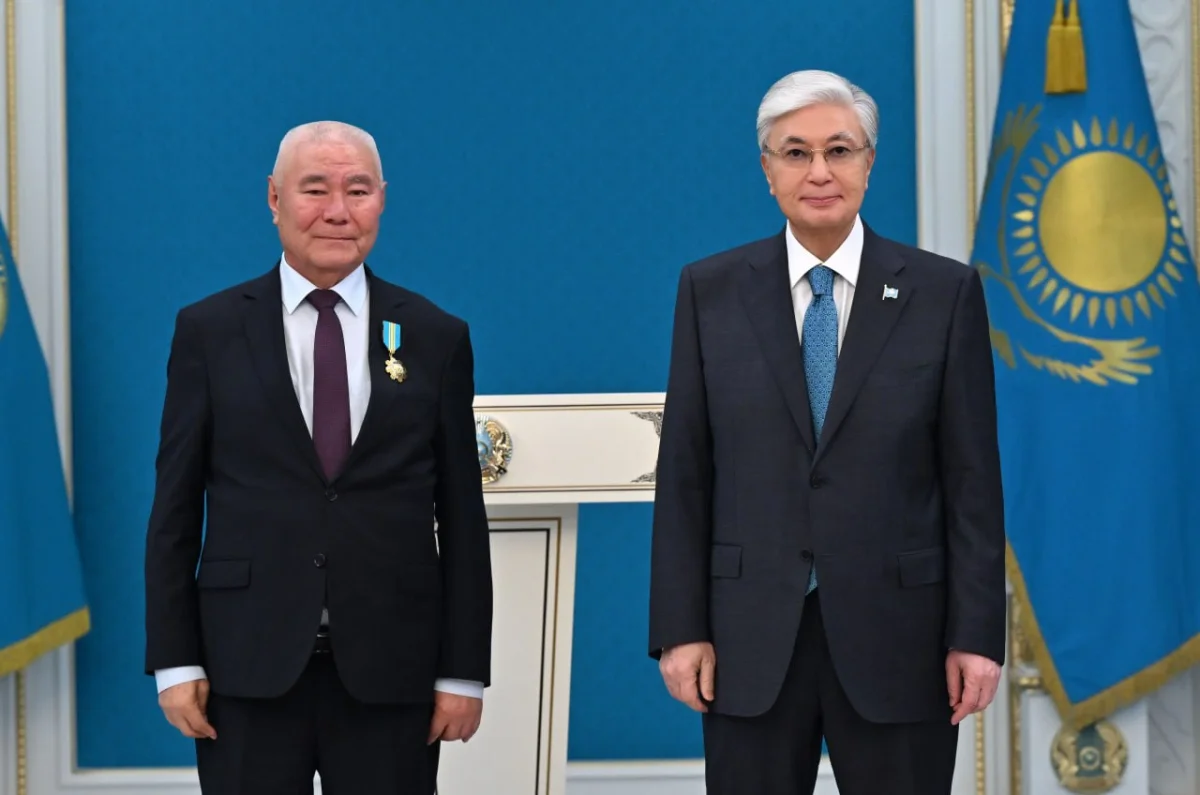 Президент отандық журналистиканың дамуына елеулі үлес қосқан бір топ БАҚ қызметкерін мемлекеттік наградалармен марапаттады