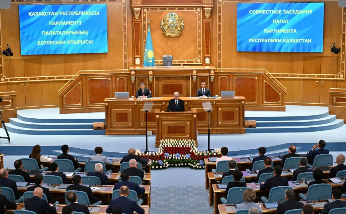 Жасанды интеллектіні экономиканың барлық негізгі саласына енгізу керек – Тоқаев