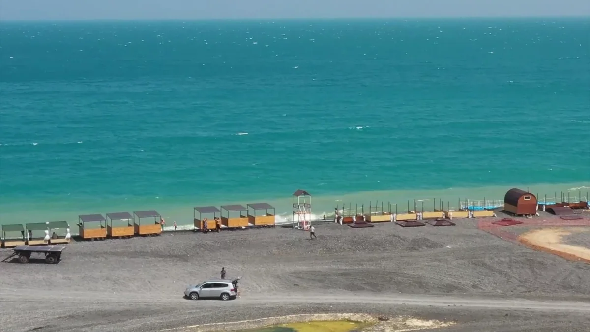 3 новых общественных пляжа строят на побережье Балхаша