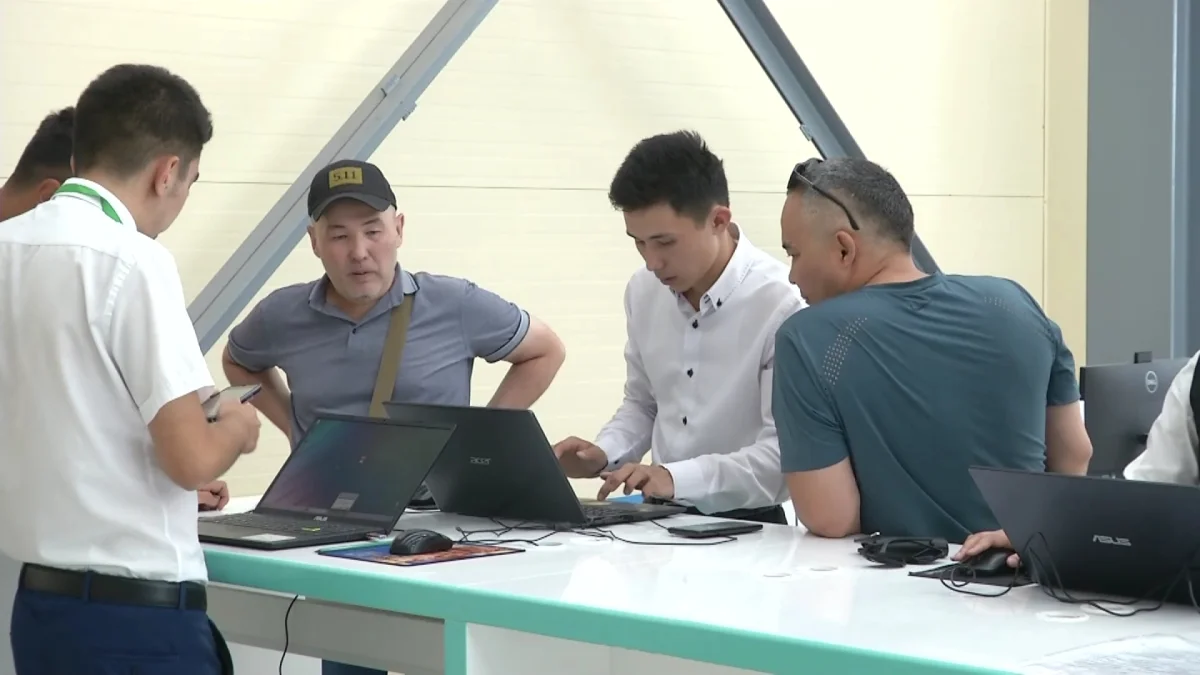 Абитуриенты могут подать заявку на образовательные гранты на портале eGov.kz