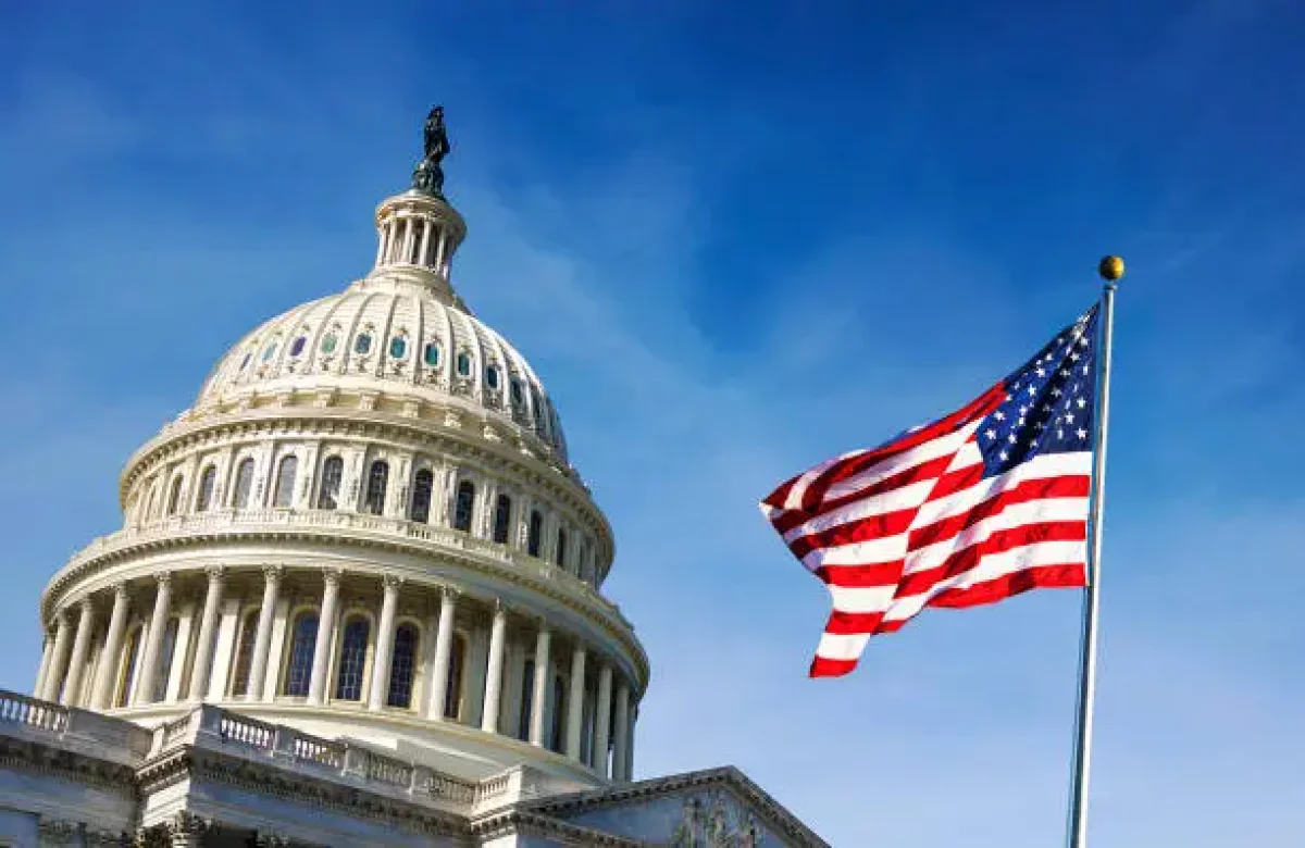 Сенат США заблокировал выделение рекордного триллиона долларов на военные расходы