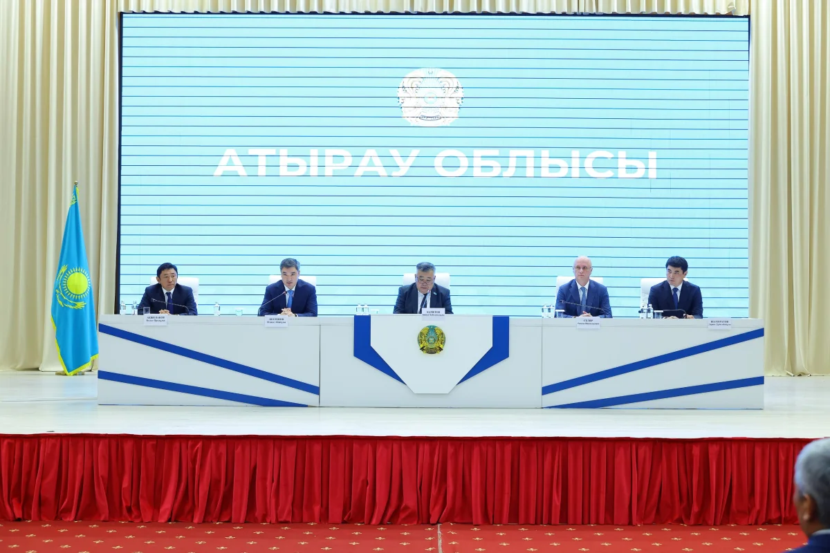 Президенттің тапсырмасы бойынша Олжас Бектенов пен Роман Скляр Атырау облысының активіне өңірдің жаңа әкімін таныстырды