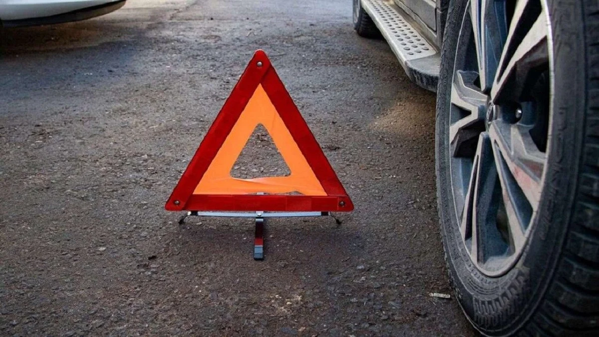 Жол апатынан үш адам қаза тапты