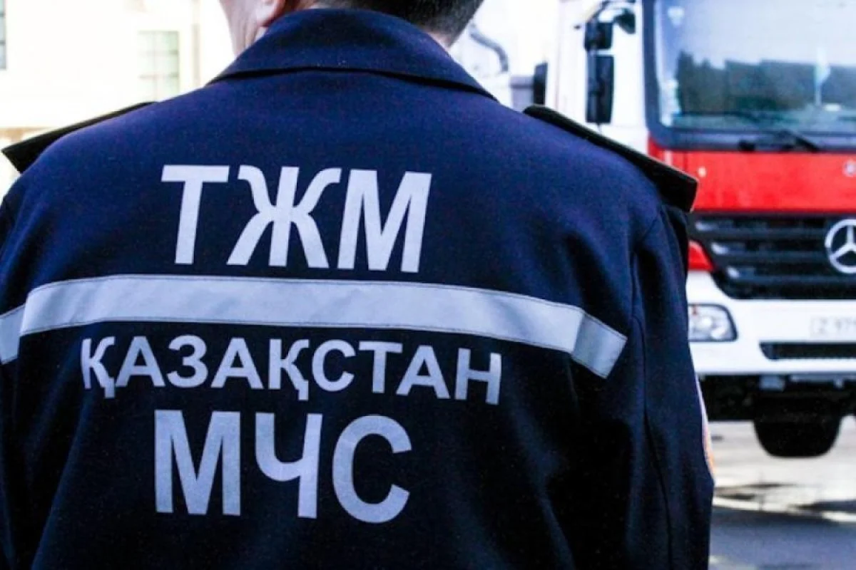 Өрт кезінде үш адам эвакуацияланды