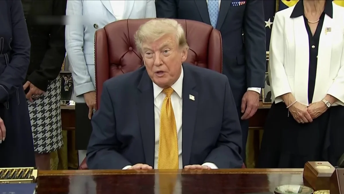Трамп: «Бір күн ішінде келіспесе, бастарын аламын»