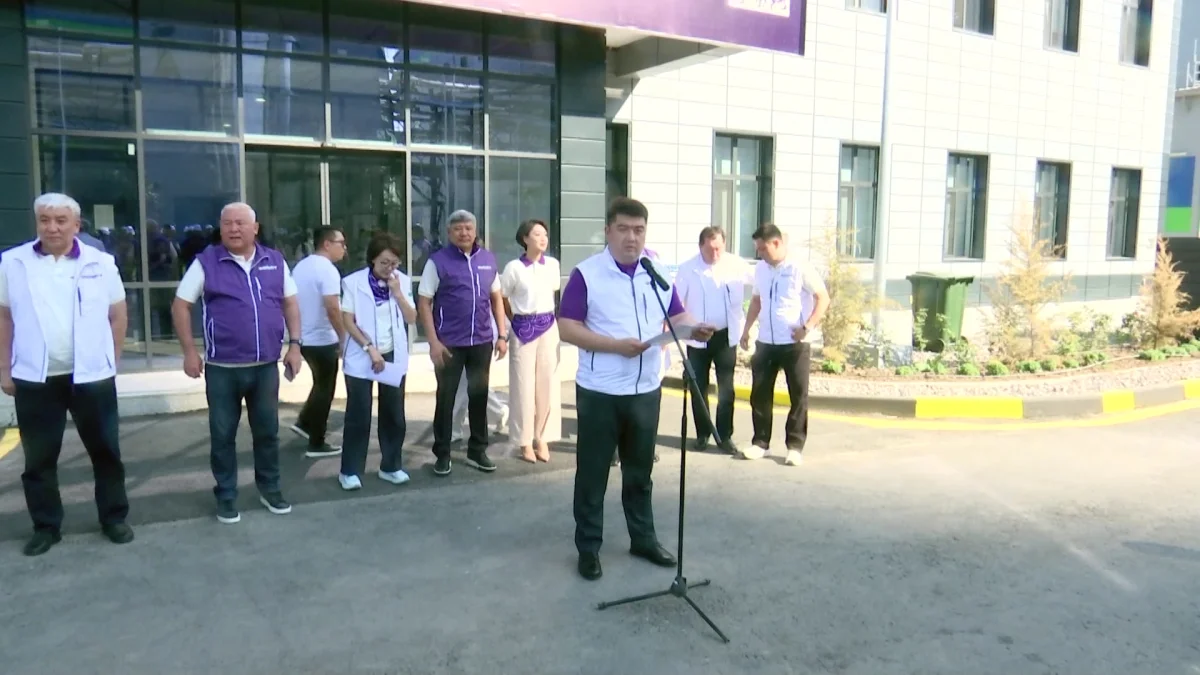 Представители предвыборного штаба партии «Әділет» провел встречи с жителями Кызылорды