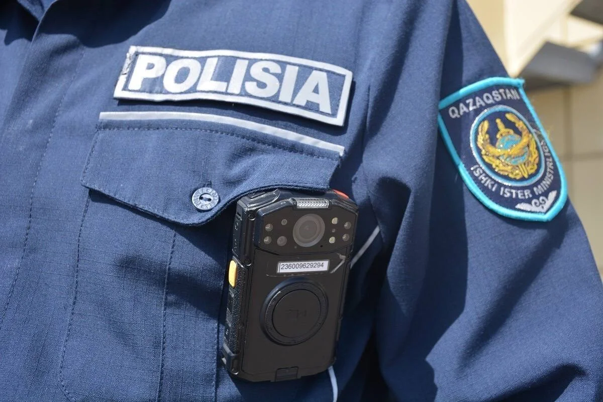 Астанада көпір астында пиротехника іске қосқан ер адам бес тәулікке қамалды