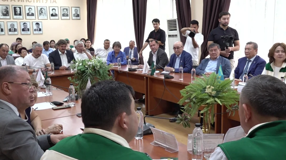 Представители партии «Ауыл» встретились со специалистами агропромышленного комплекса