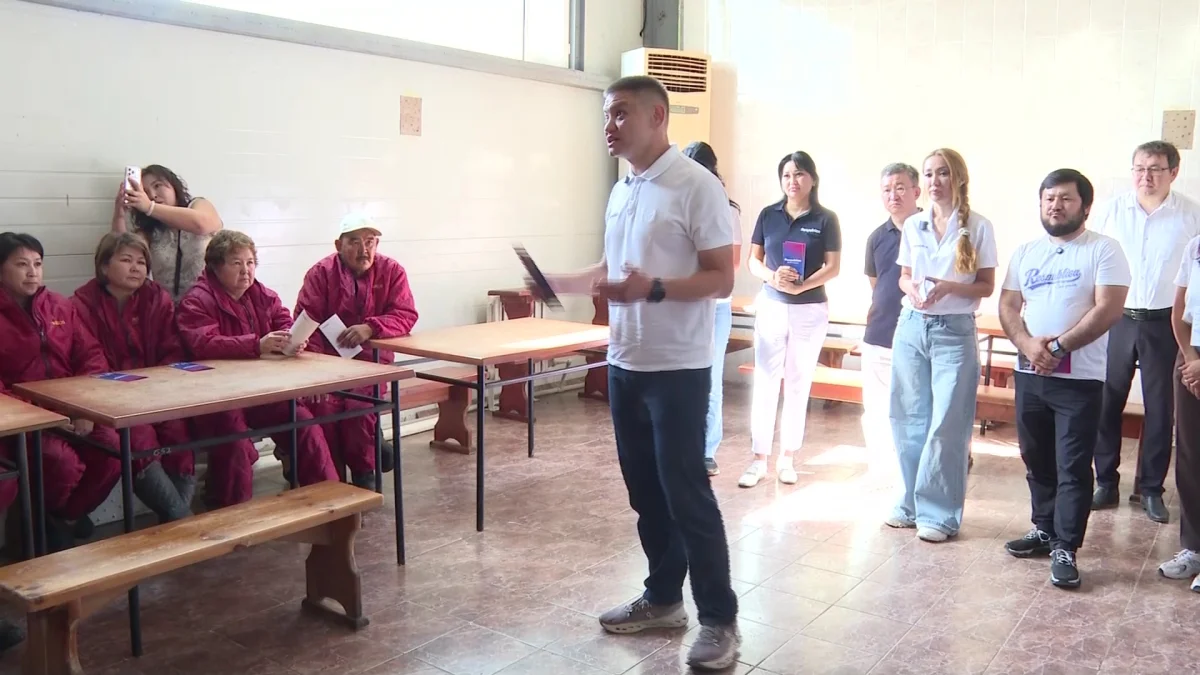 Представители партии «Respublica» встретились с работниками ряда производственных предприятий в Актобе