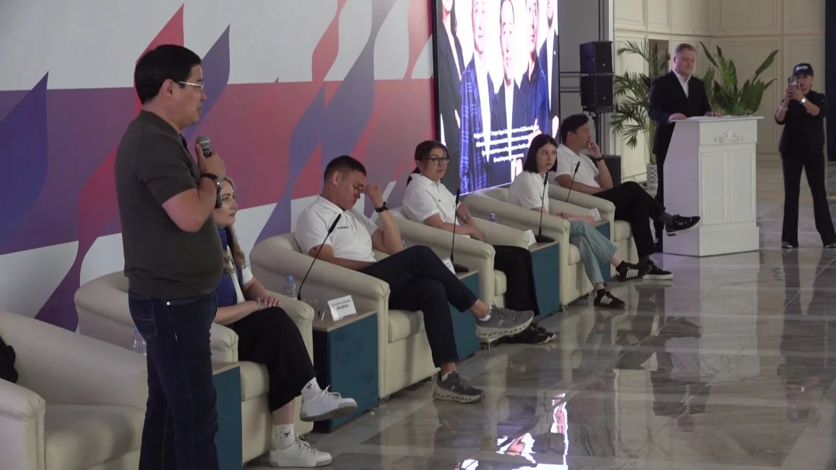 Respublica кандидаттары жастармен кездесті