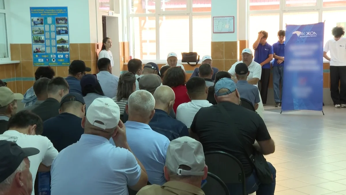 Кандидаты в Курултай от партии «Ақ жол» обсудили с трудовыми коллективами Астаны социальные и экономические вопросы