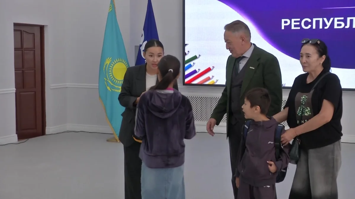 «Әділет» партиясының «Мектепке нық қадаммен!» қайырымдылық акциясы жалғасуда