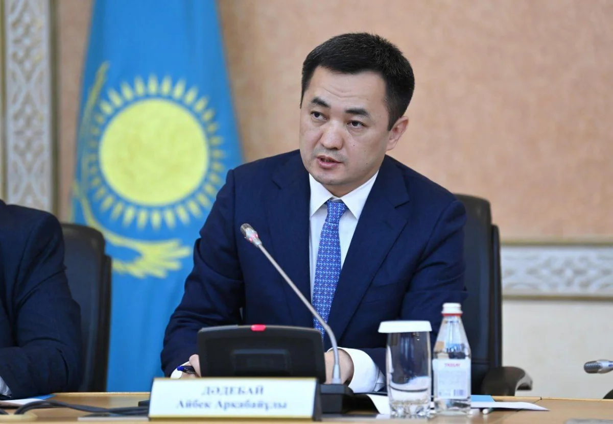 Президент предложил кандидатуру Айбека Дадебая на пост спикера Курултая