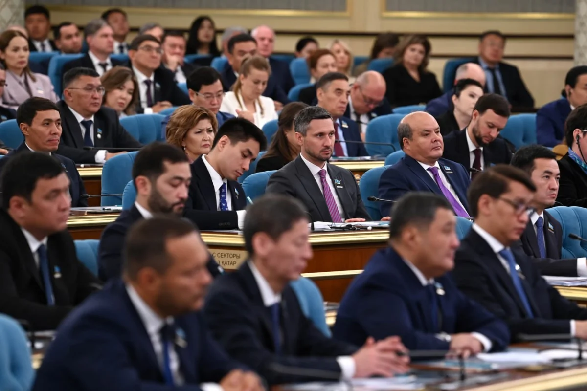 Президент Құрылтайдың бірінші сессиясында бірқатар маңызды заңдарды қабылдауды тапсырды
