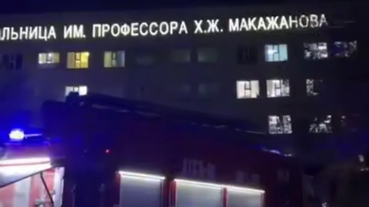 Пожар в многопрофильной больнице Караганды: спасатели эвакуировали 20 пациентов