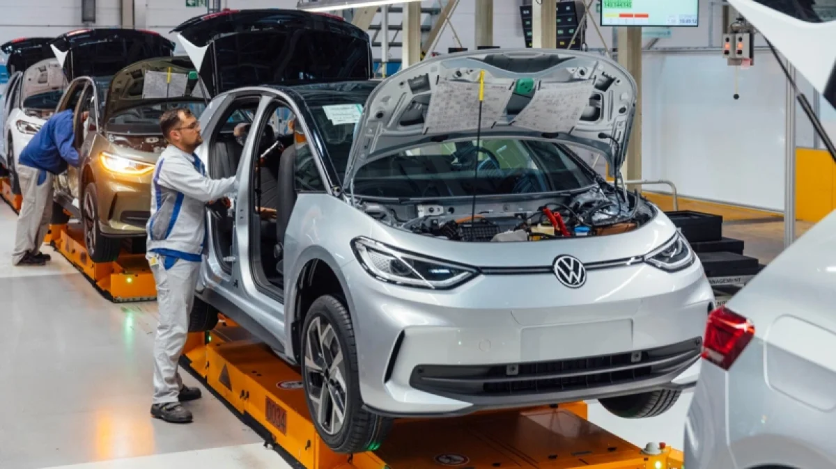Volkswagen әлем бойынша 100 мыңға жуық жұмыс орнын қысқартады