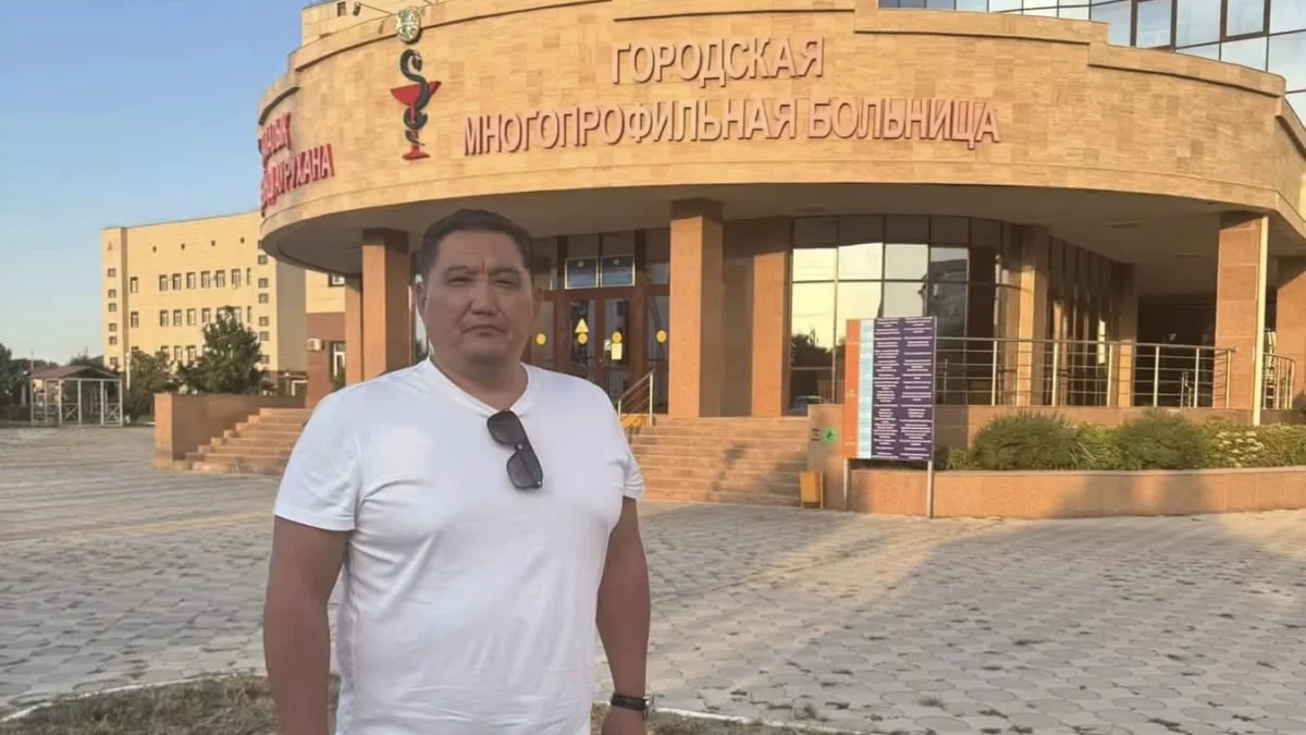 Сбитый экс-депутатом мужчина вышел из комы