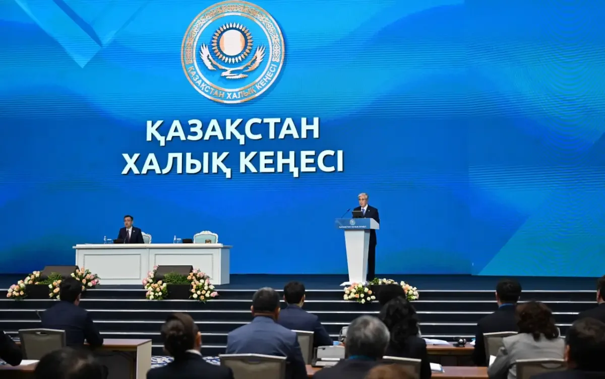 Ерлан Қошанов Халық Кеңесінің төрағасы болып сайланды
