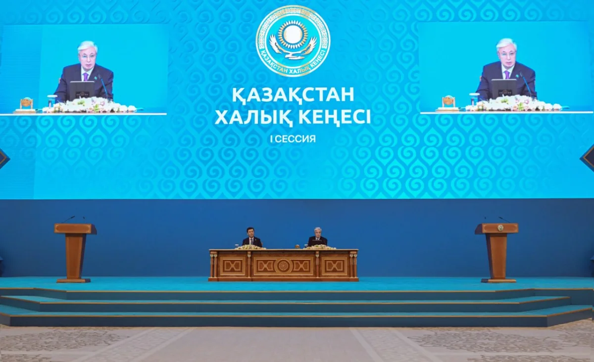 Әрдайым халықпен тікелей байланыста болуларыңыз керек – Президент Қазақстан Халық Кеңесінің мүшелеріне үндеу жасады