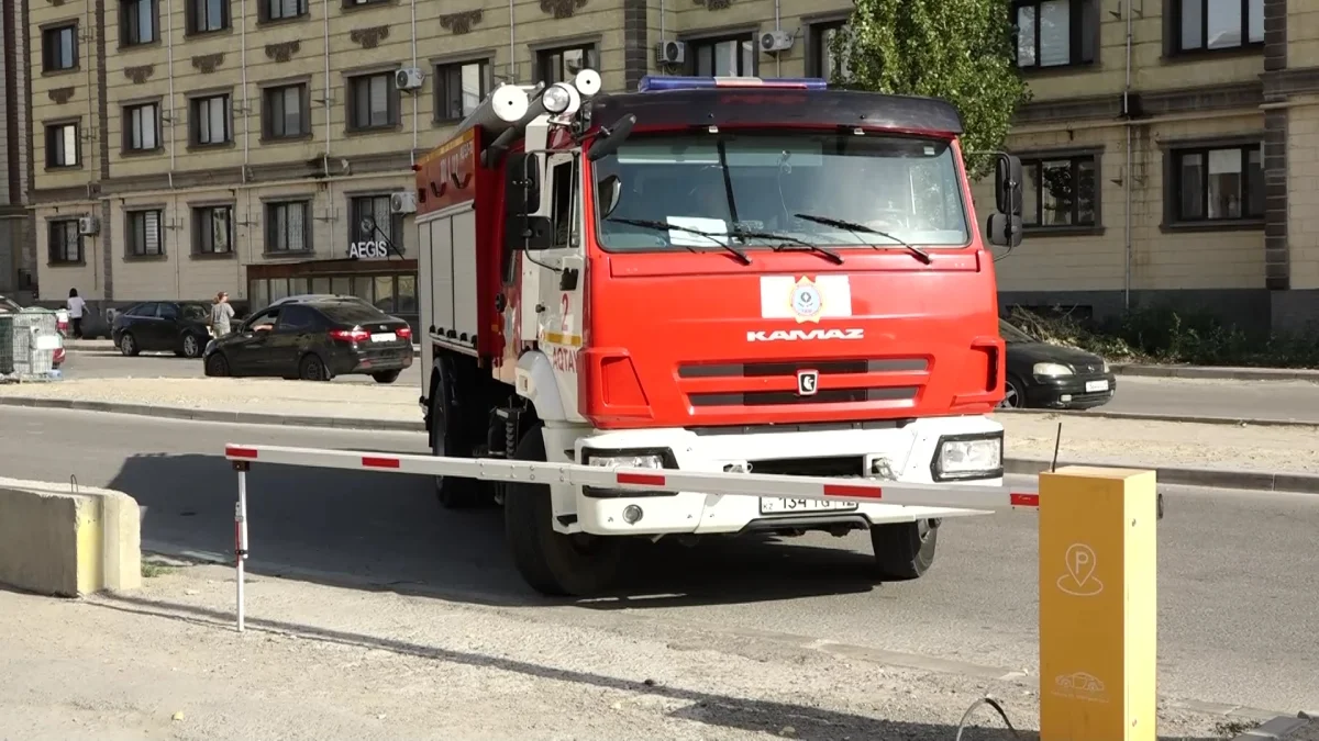 Акцию «Безопасный город» провели члены партии «Әділет» в городах Казахстана