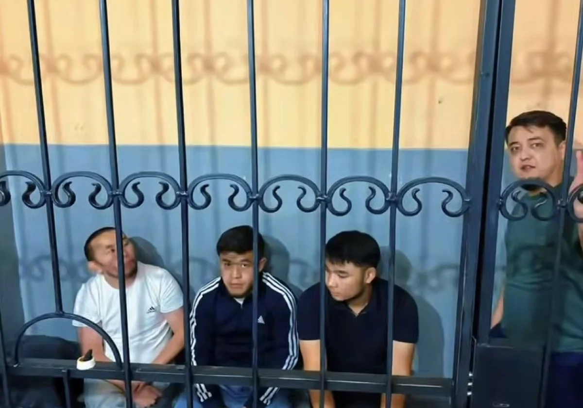 За мат в ТикТоке арестовали четверых блогеров из Шымкента