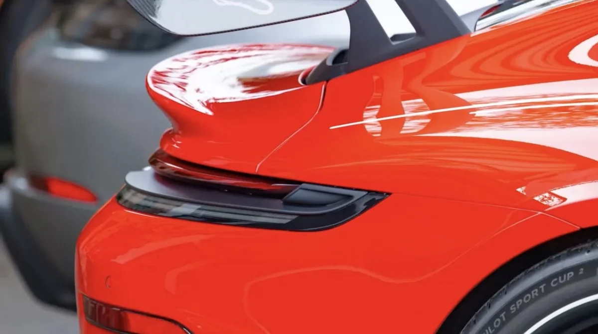Ехал на скорости 312 км/ч: полицейские задержали супер-лихача на Porsche