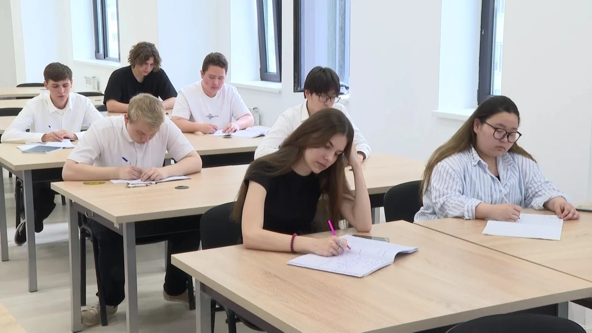 Жас ғалымдарға қолдау көрсетіп, мәртебесін заңмен бекіту керек, - Нұрлан Дулатбеков