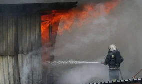 Қонақүй өртеніп, 60 адам эвакуацияланды