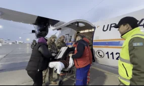 Пострадавшего в аварии под Актобе доставили в Астану на самолете МЧС