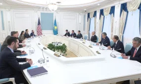 К. Токаев встретился со Спецпредставителем Президента США по Южной и Центральной Азии и первым заместителем Госсекретаря США Кристофером Ландау