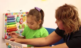 Государство усиливает поддержку родителей и опекунов детей с инвалидностью