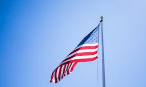 Трамп и Си Цзиньпин договорились: США снижают пошлины на китайские товары и готовятся к новому торговому соглашению