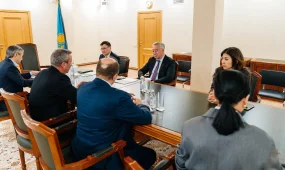 TikTok Серік Жұманғаринге Қазақстандағы бизнеске цифрлық платформаның ықпалы жөніндегі зерттеу нәтижелерін таныстырды