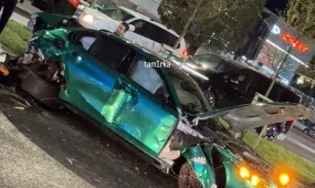 Алматыда 6 көлік соқтығысып, 5 адам зардап шекті