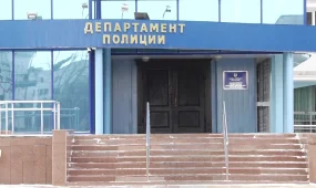 Ауылдан келген қыздарды қорқытып, күш көрсетіп, интимдік қызметке мәжбүрлеген