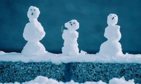 Снег, гололёд, усиление ветра: в МВД обратились к казахстанским водителям