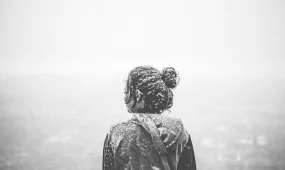 Первый снегопад в столице: акимат просит горожан быть осторожнее