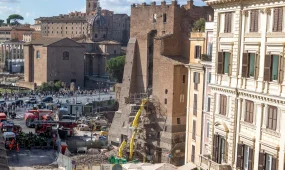 Римде 29 метрлік мұнара құлады