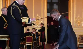 Дэвида Бекхэма посвятили в рыцари