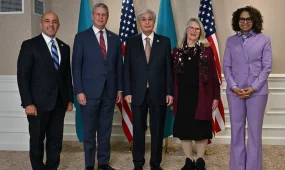 Қасым-Жомарт Тоқаев америкалық конгрессмендерді қабылдады