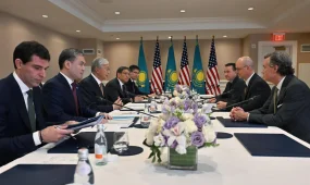 Қасым-Жомарт Тоқаев John Deere компаниясының ТМД және Орталық Азия елдері бойынша президенті Чабо Лейкомен кездесті