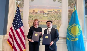 Казахстан и Oracle договорились о сотрудничестве в сфере ИИ и облачных технологий